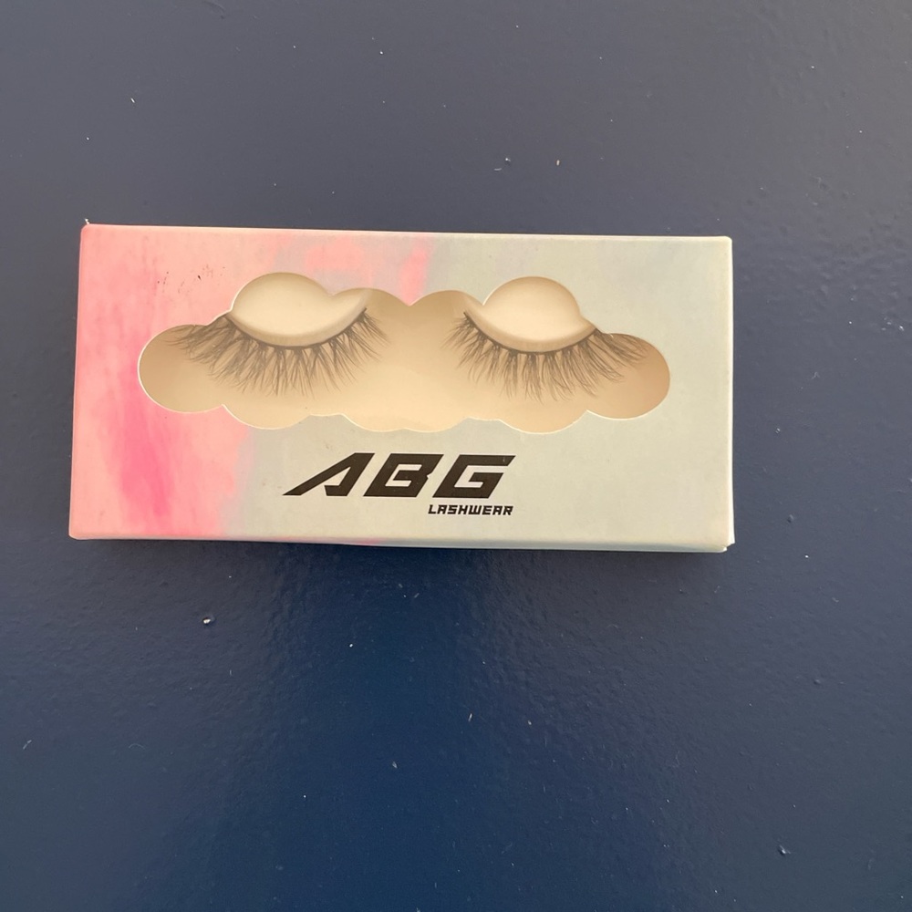 New Sashimi Mimi Pink and Gray Box